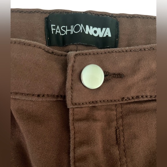 Fashion Nova Fave High waist Brown Denim Shorts - Picture 3 of 5